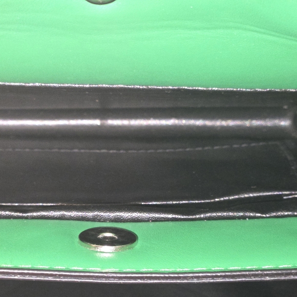 STEVE MADDEN BEVELYN SATCHEL CROSSBODY BAG W AIR POD CASE GREEN CHANGEABLE STRAP - Picture 8 of 13